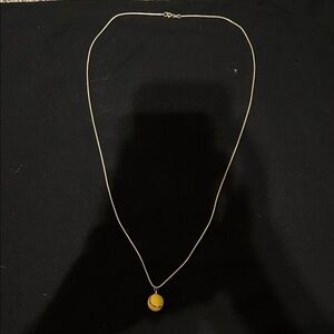 Elegant Gold Pendant Necklace